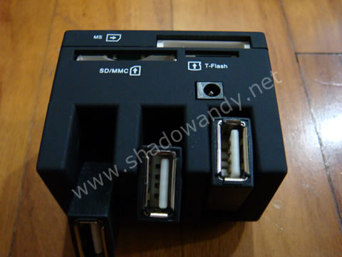 internalusbhub02 Internal USB Hub - Built in card reader